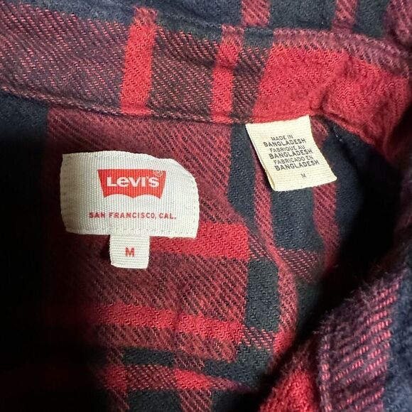 Levi’s men’s flannel red and navy medium - Picture 2 of 6